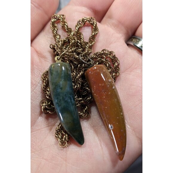 Vintage Dual Carved Stone Fang Pendant Necklace - Picture 3 of 6